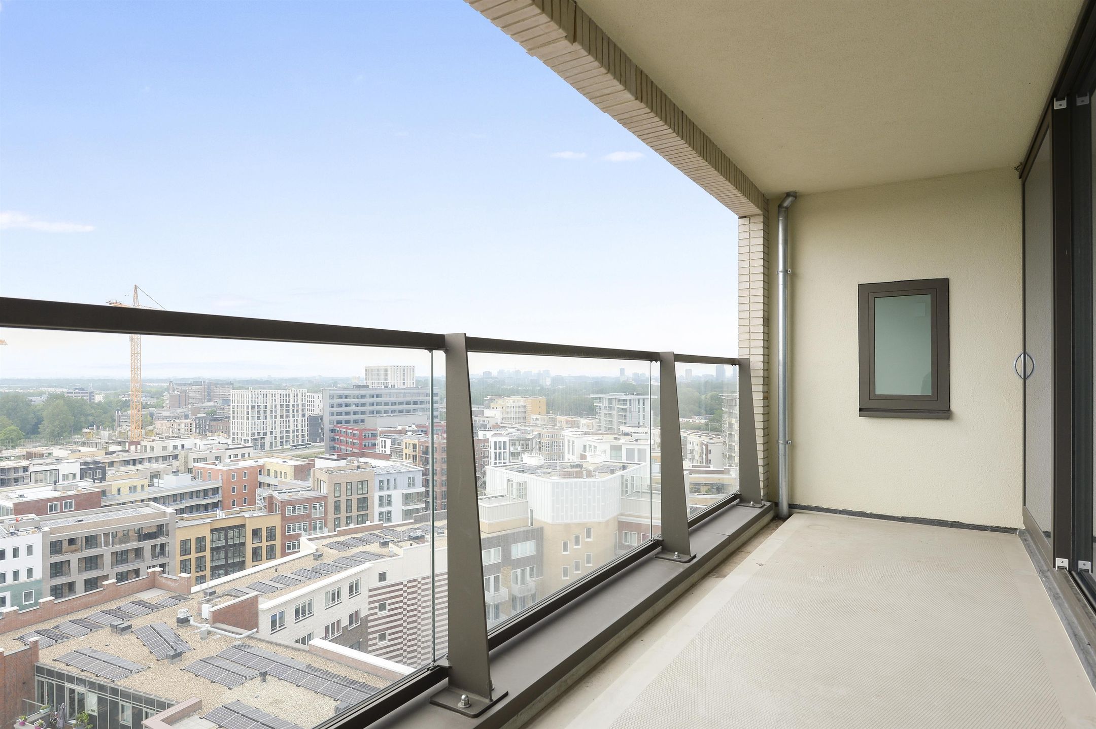 Foto 6 van Karel Appelhof 230