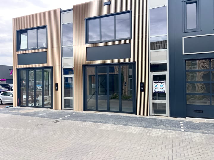 Bolstoen 11-B, Amsterdam