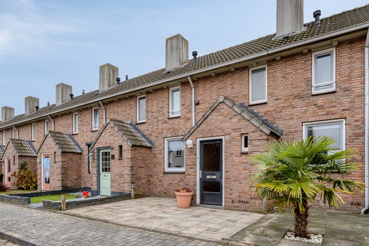 Photo 4 of Brantstraat 27