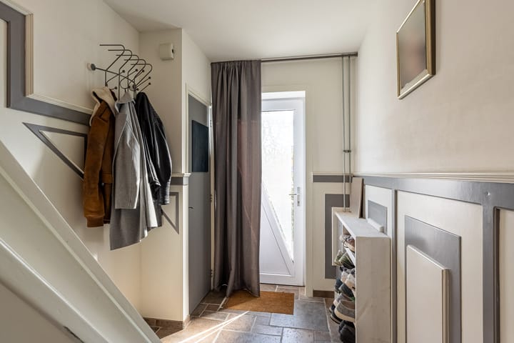 Photo 18 of Hendrik van Naaldwijkstraat 9