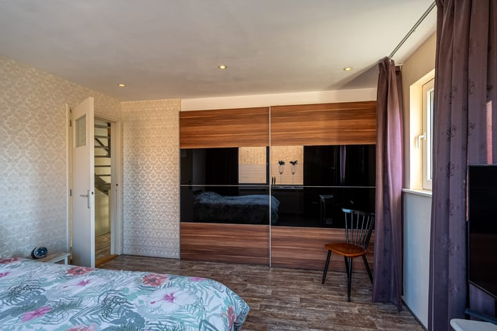 Photo 21 of Hendrik van Naaldwijkstraat 9