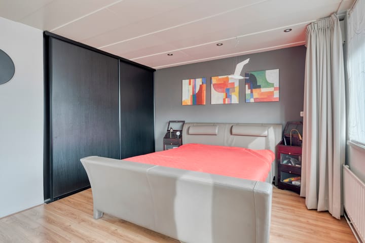 Photo 12 of Nijvelstraat 19