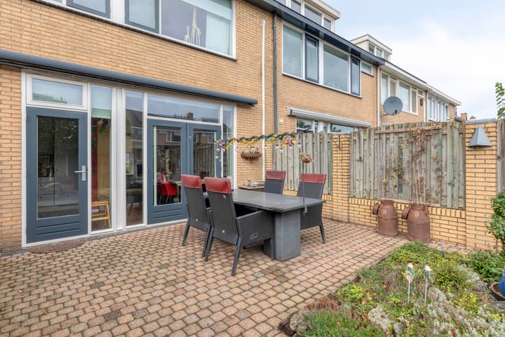 Photo 25 of Nijvelstraat 19