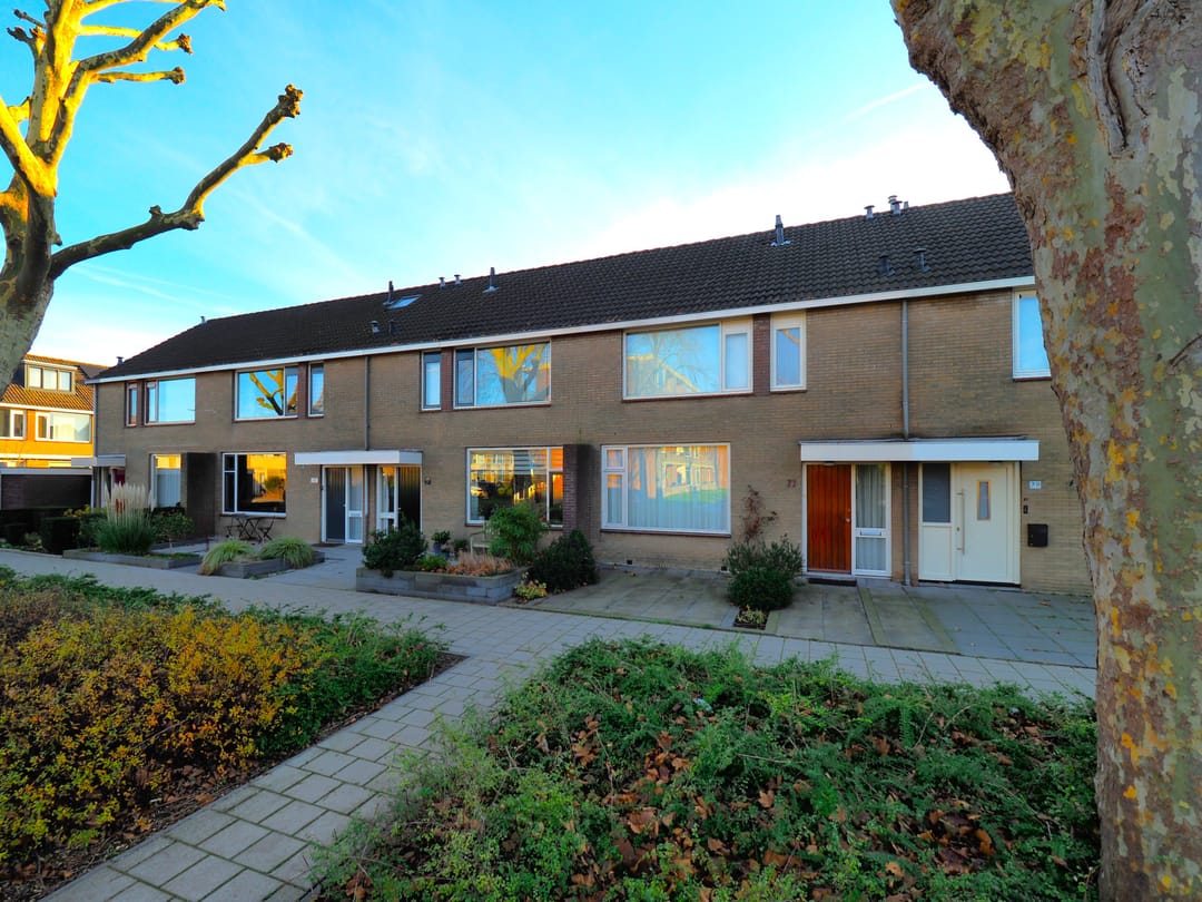 Foto 2 van Vincent van Goghlaan 77