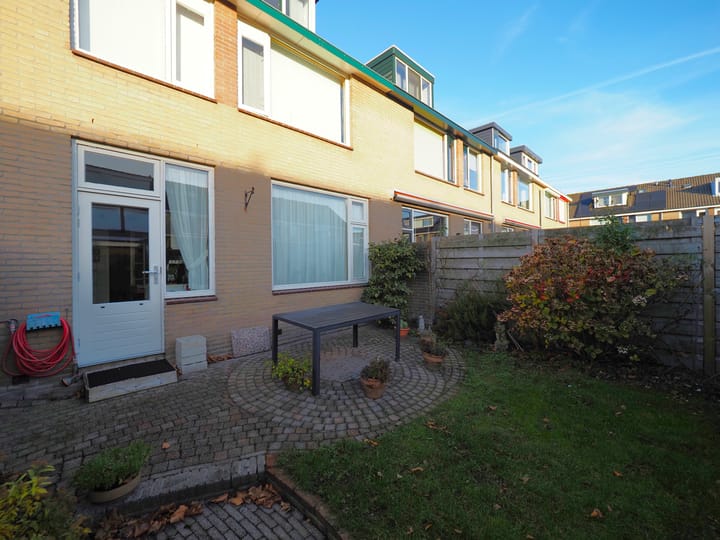 Photo 38 of Vincent van Goghlaan 77