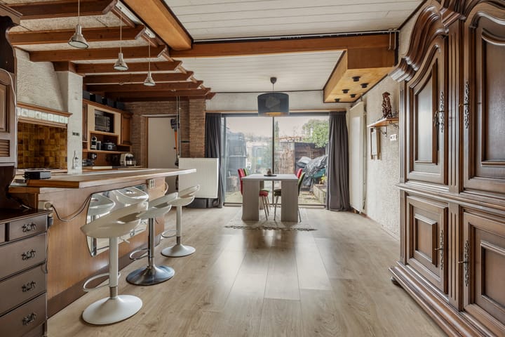 Photo 2 of Valkenierslaan 335