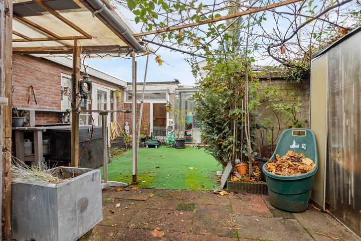 Photo 17 of Valkenierslaan 335