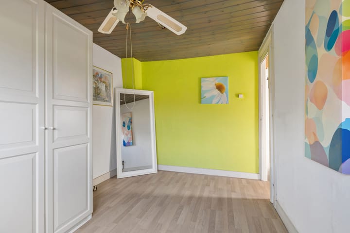 Photo 33 of Valkenierslaan 335