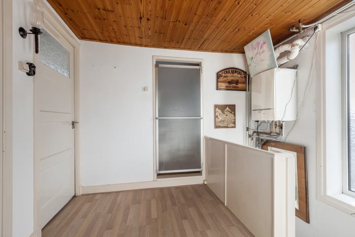 Photo 39 of Valkenierslaan 335