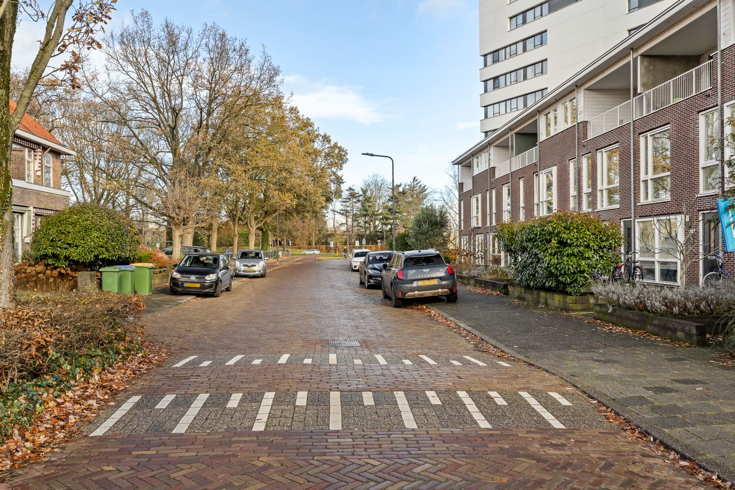 Foto 40 van Valkenierslaan 335