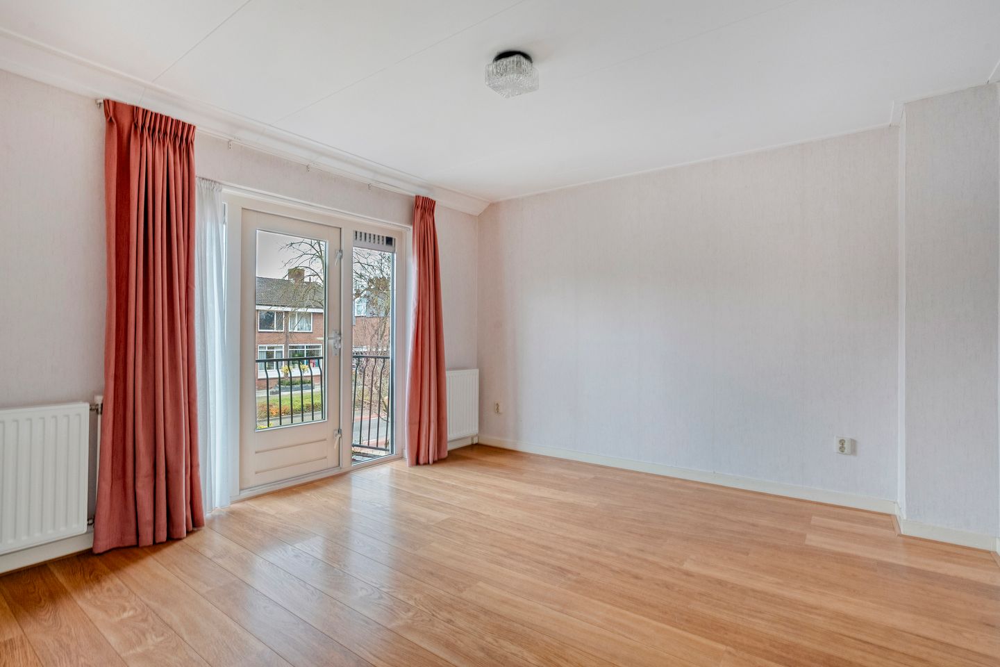 Foto 20 van Wethouder A.G. Dekkerlaan 24