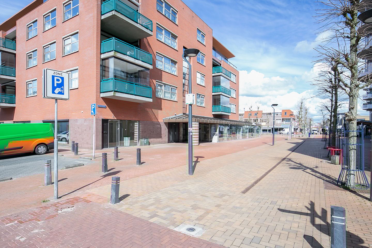 Bekijk foto 3 van Museumplein 8