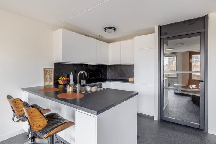 Foto 17 van Oranjeboomstraat 234-G