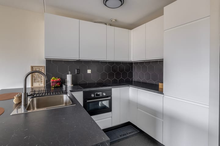 Foto 20 van Oranjeboomstraat 234-G