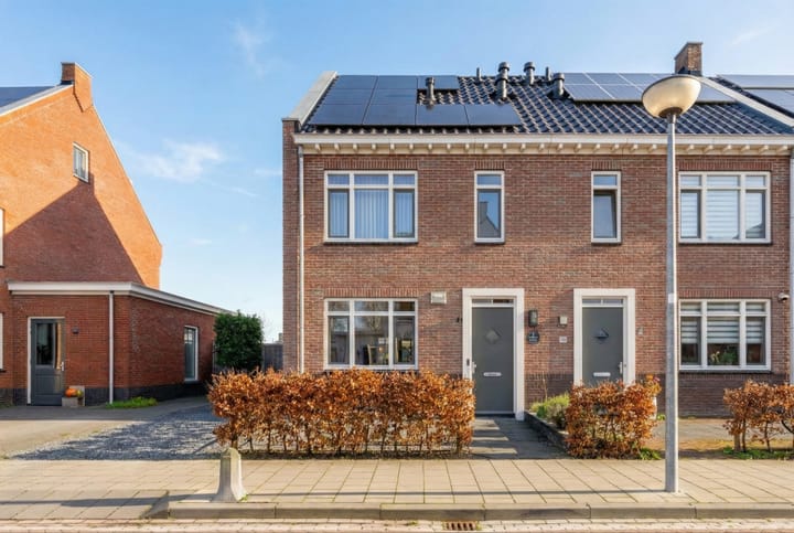 Foto 6 van Bloementuin 8