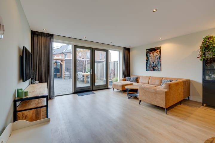 Foto 14 van Bloementuin 8