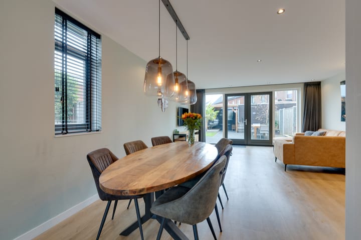 Foto 24 van Bloementuin 8