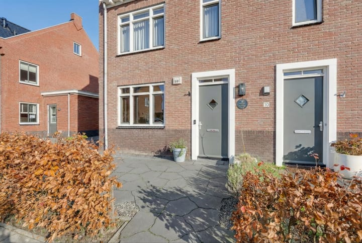 Foto 7 van Bloementuin 8