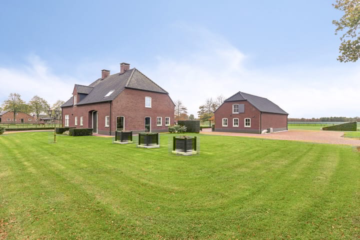 Photo 4 of Nistelrodesedijk 19