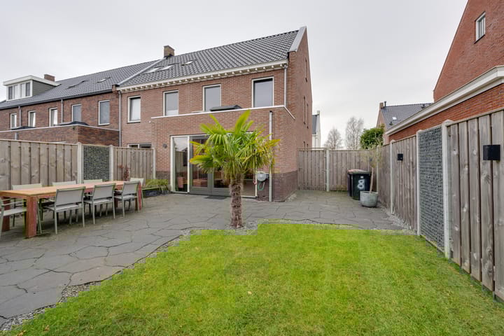 Foto 34 van Bloementuin 8