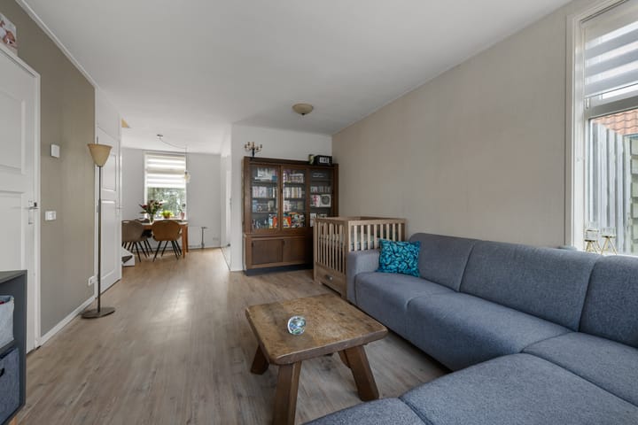 Photo 3 of De Ruijterstraat 17