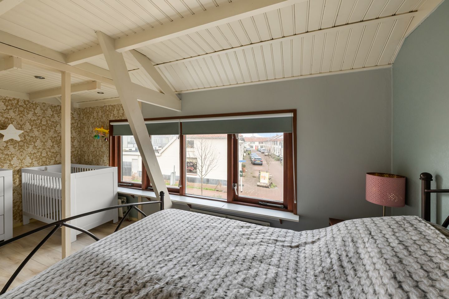 Foto 10 van De Ruijterstraat 17