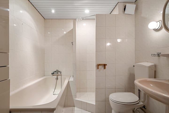 Photo 4 of Tarthorst 659