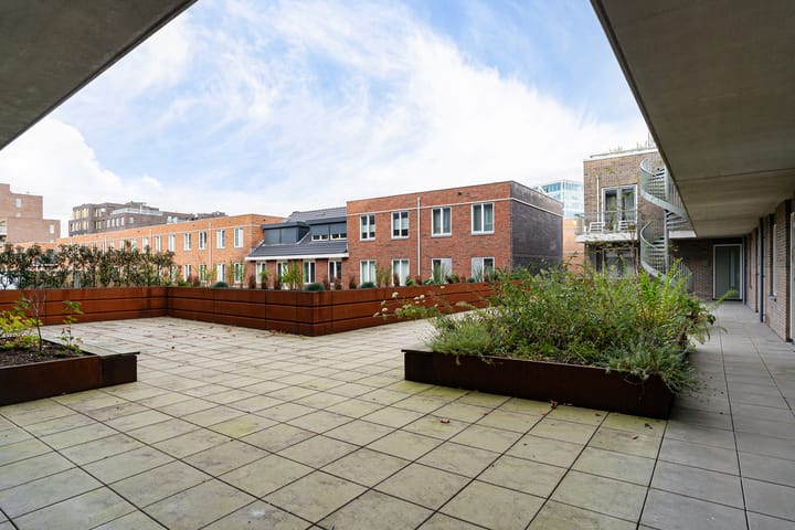 Foto 10 van Roentgenstraat 149