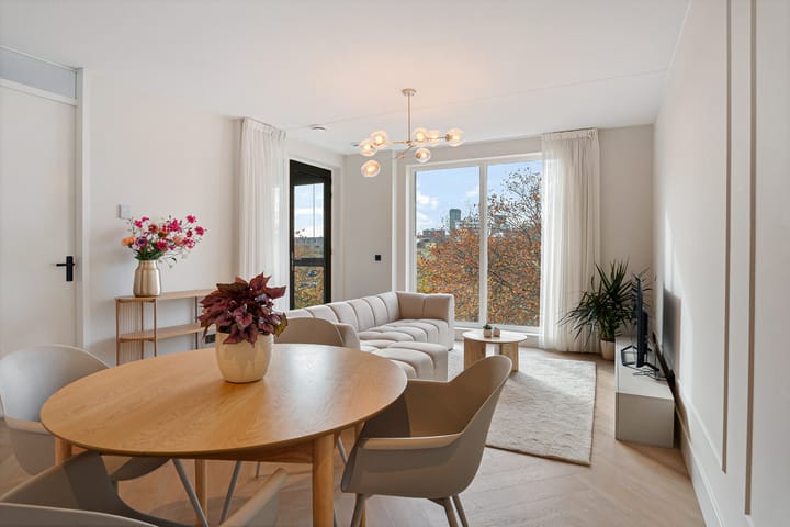 Foto 20 van Roentgenstraat 149