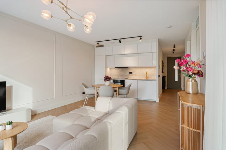 Foto 22 van Roentgenstraat 149