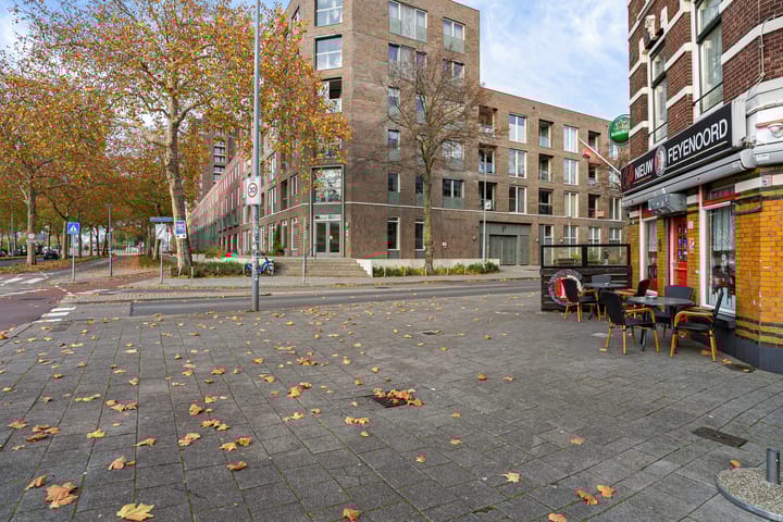 Foto 48 van Roentgenstraat 149