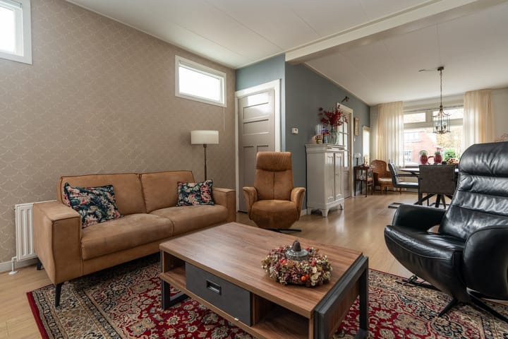 Foto 8 van Sportterreinstraat 104