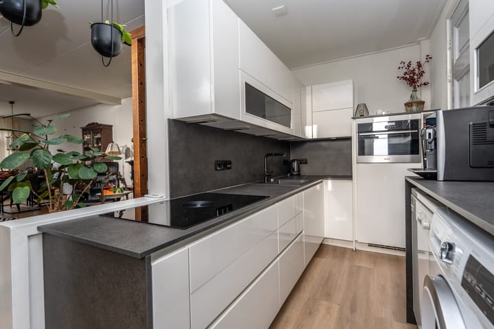 Foto 10 van Sportterreinstraat 104