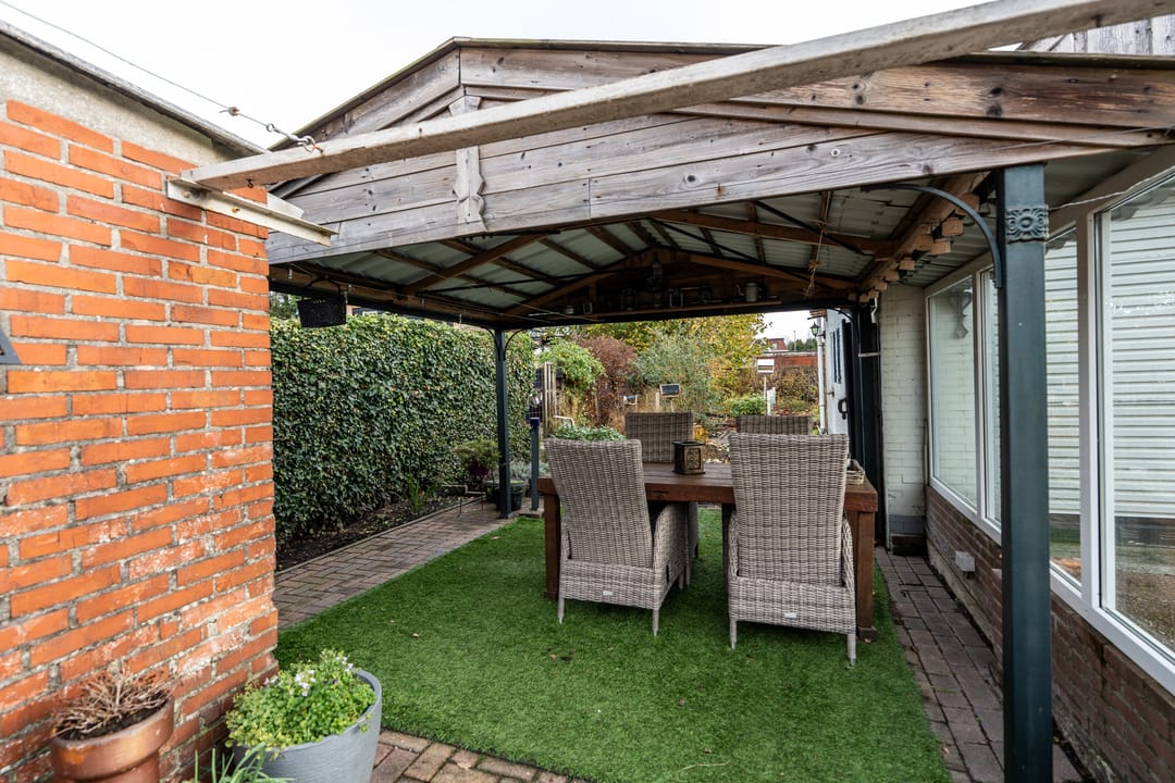 Foto 26 van Sportterreinstraat 104