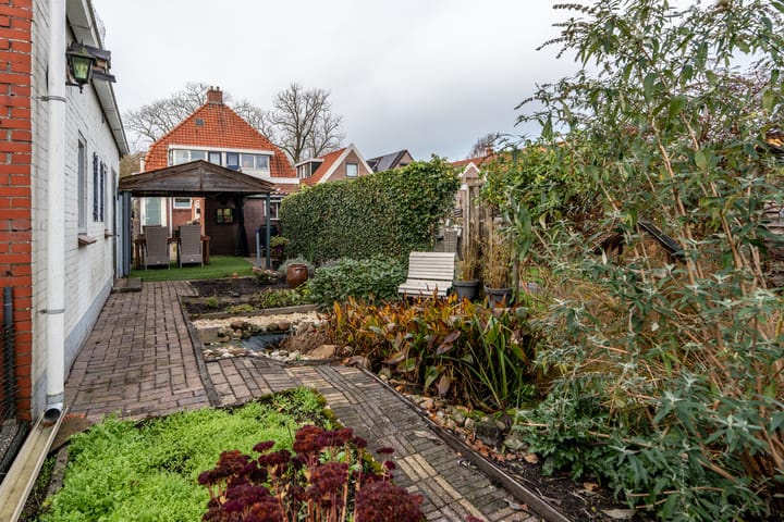 Foto 28 van Sportterreinstraat 104