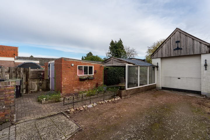 Foto 29 van Sportterreinstraat 104