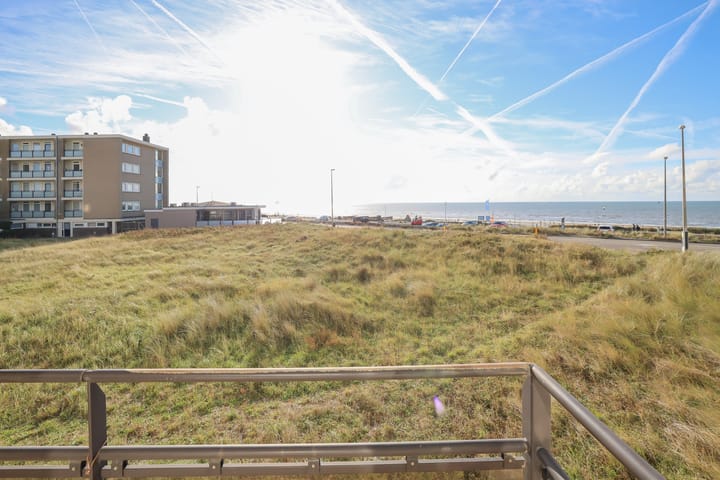 Photo 14 of de Ruyterstraat 4-F2