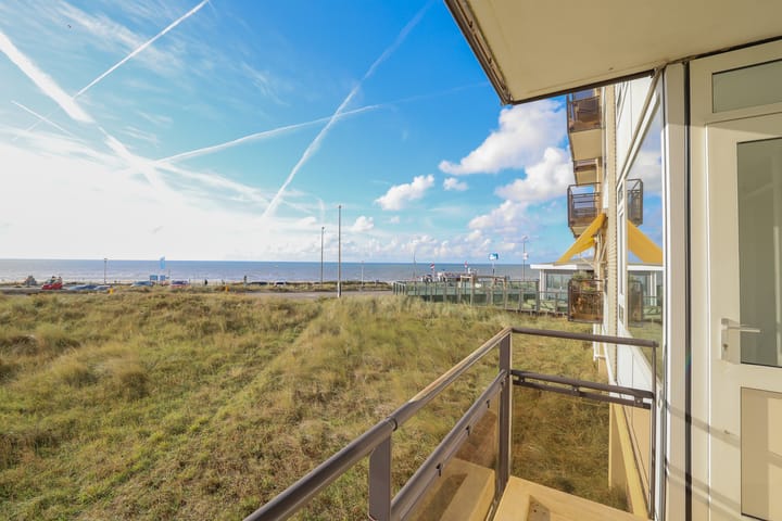 Photo 15 of de Ruyterstraat 4-F2