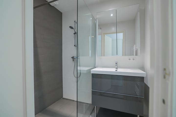 Photo 26 of de Ruyterstraat 4-F2