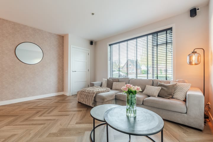 Photo 16 of De Vos van Steenwijklaan 79