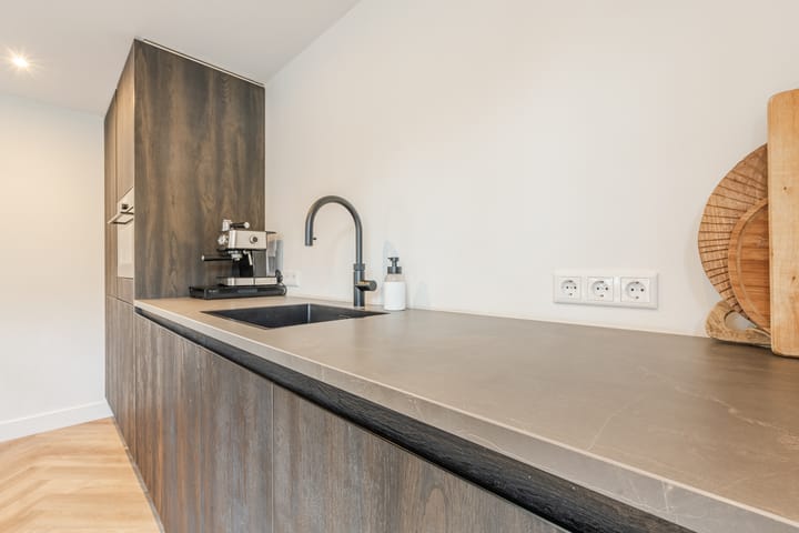 Photo 25 of De Vos van Steenwijklaan 79