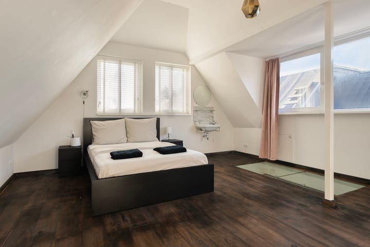 Foto 25 van Rodenrijseweg 15