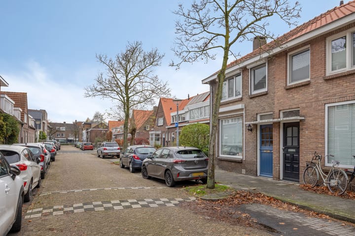 Photo 2 of Heistraat 26