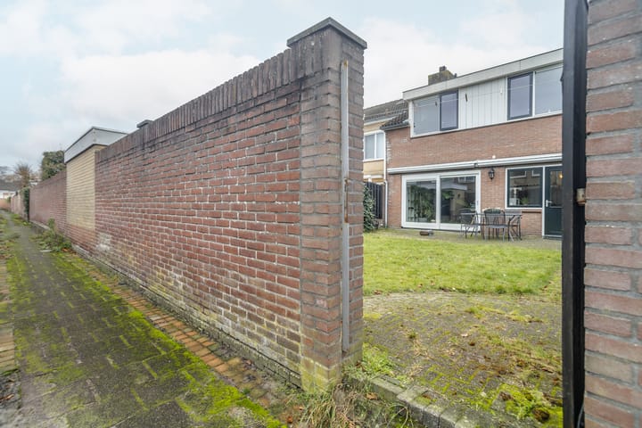 Foto 33 van Ruimtevaartstraat 24