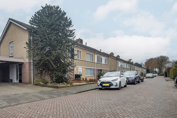 Foto 38 van Ruimtevaartstraat 24