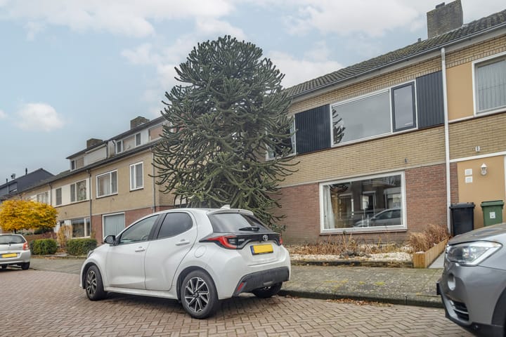 Foto 40 van Ruimtevaartstraat 24