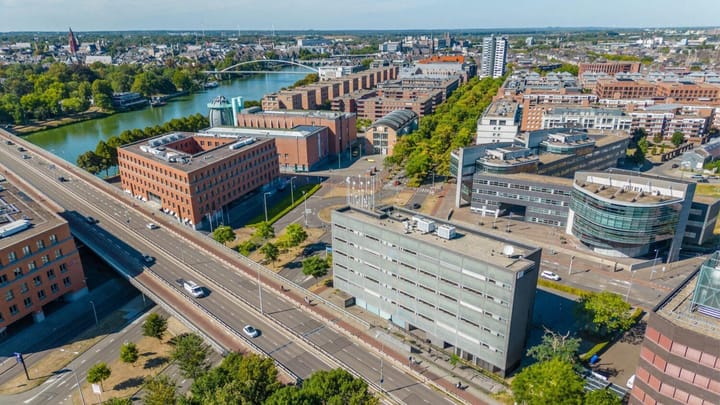 Foto 18 van Limburglaan 5-B21