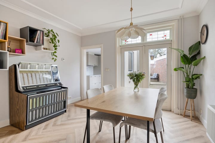 Foto 15 van Molenstraat 31