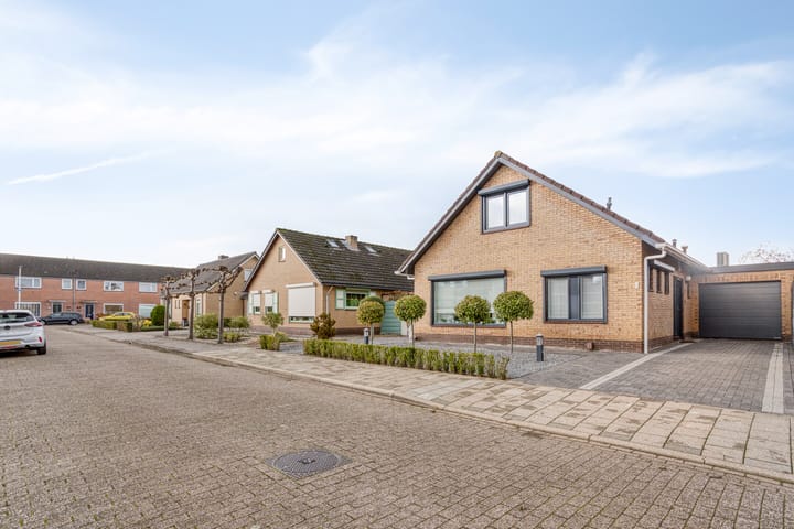 Photo 5 of Elzenstraat 4