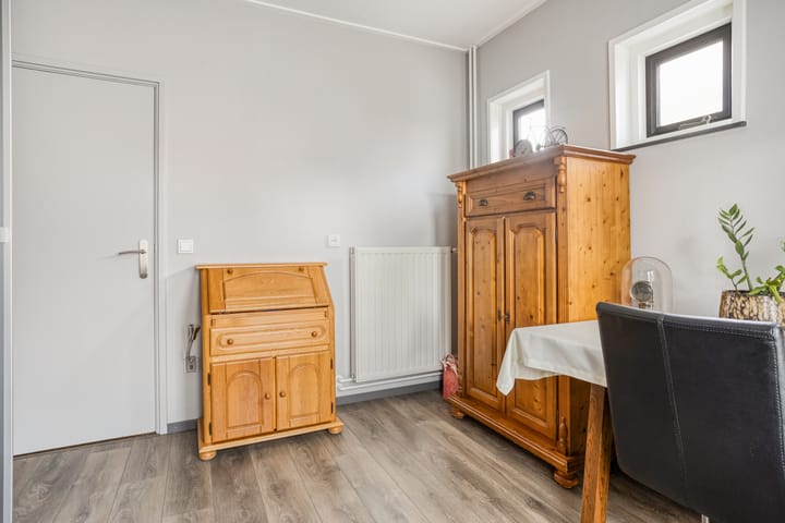 Photo 10 of Elzenstraat 4